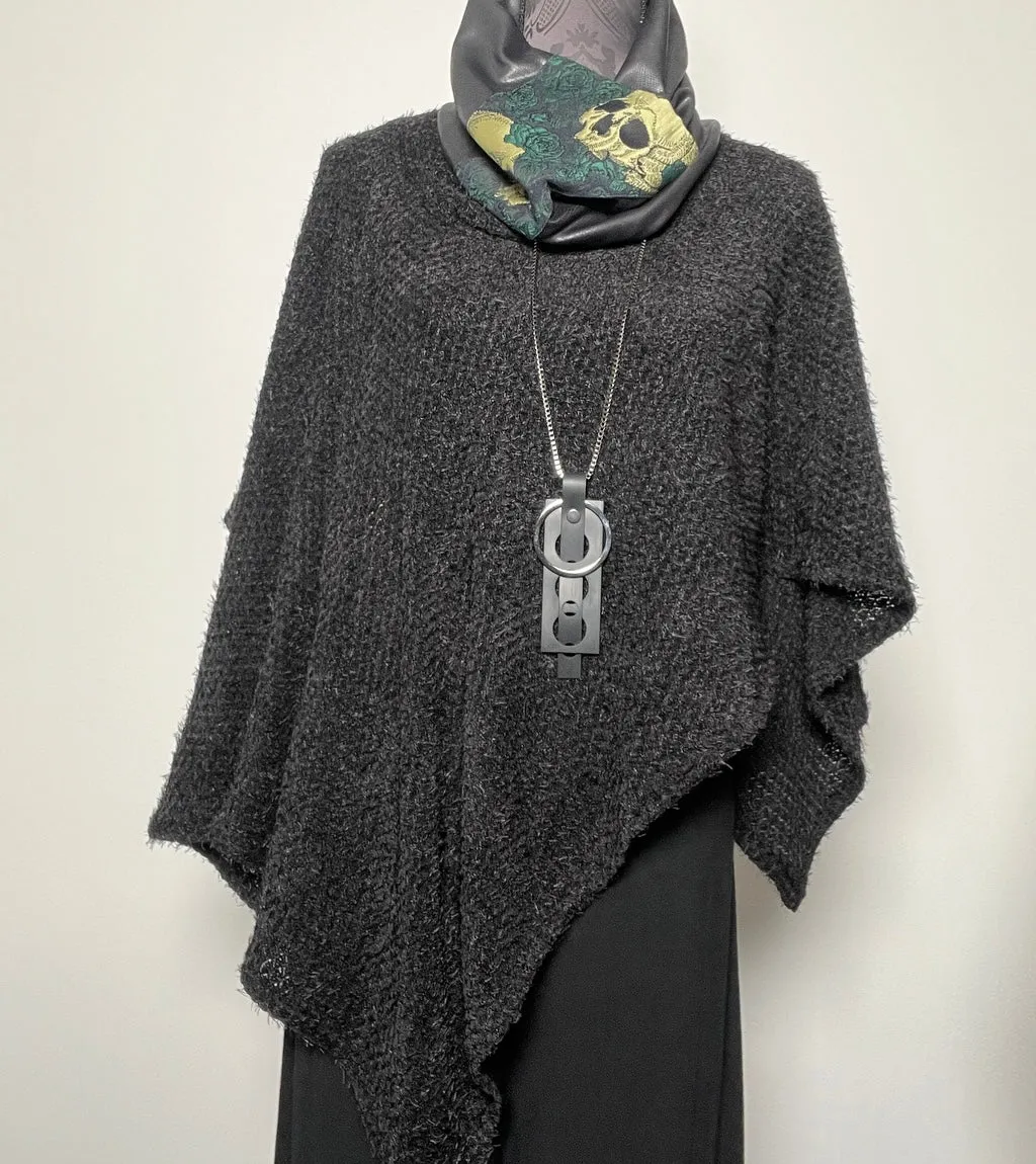 Luxe Collar - Loop Scarf - Faux Leather - Green & Gold Skulls